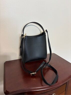 Primark Classic Black Bucket Top-Handle Crossbody Bag
